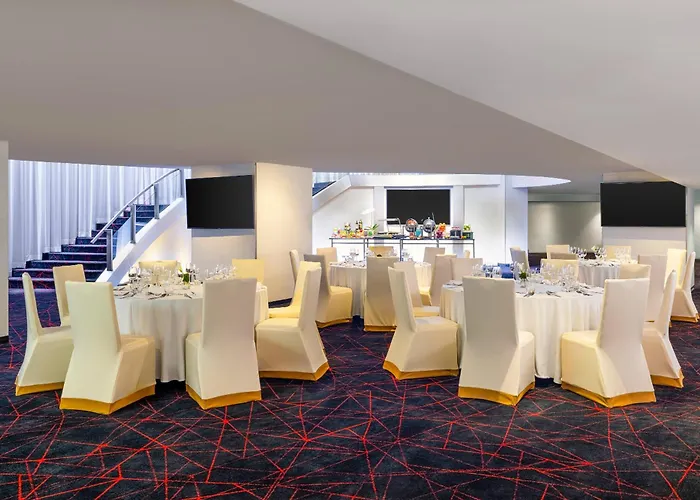 Crowne Plaza Lumpini Park By Ihg 5* Bangkok