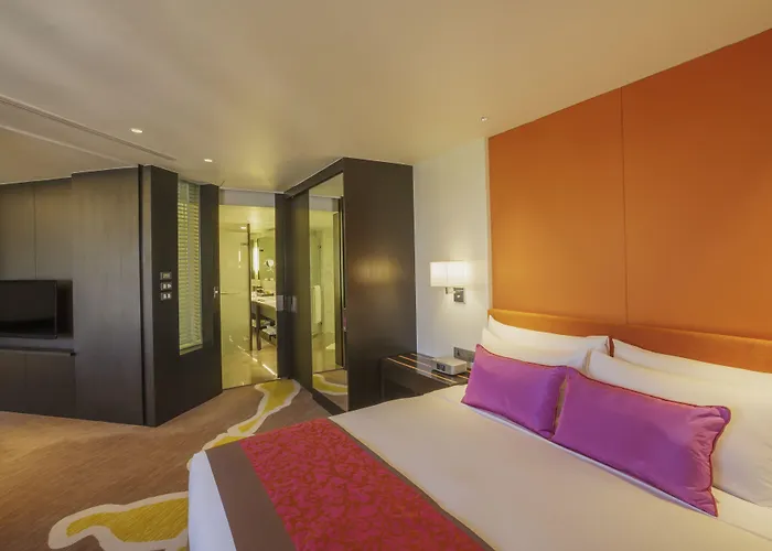 Crowne Plaza Lumpini Park By Ihg Bangkok