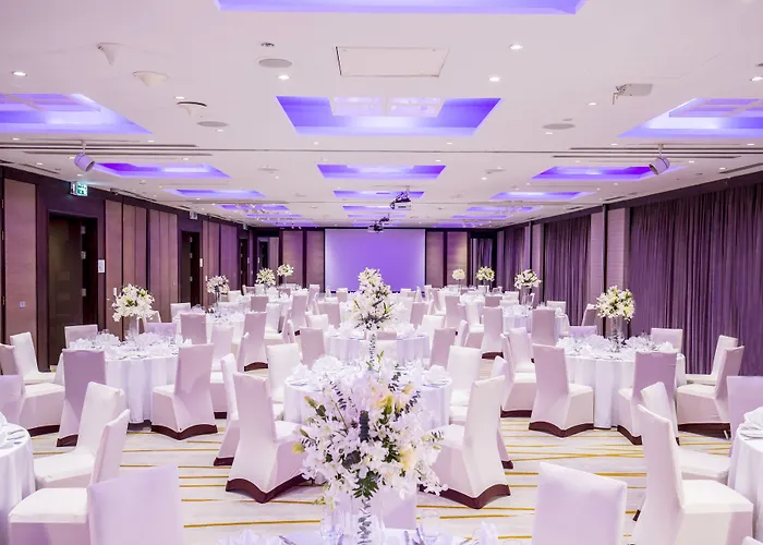 Crowne Plaza Lumpini Park By Ihg Hotel